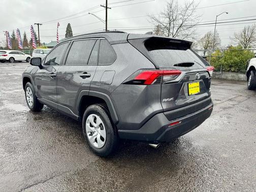2019 Toyota RAV4 LE