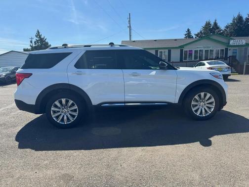 Oxford White 2020 Ford Explorer Limited