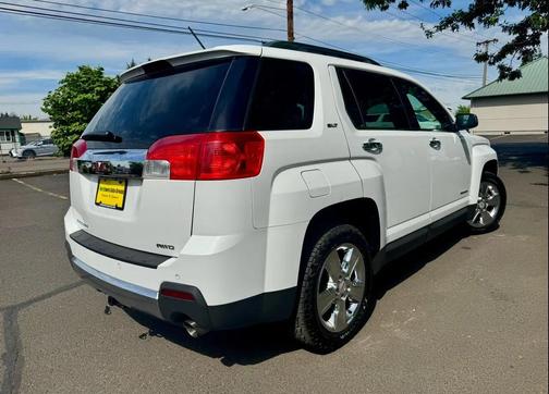 Summit White 2015 GMC Terrain SLT-2