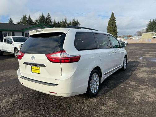 2015 Toyota Sienna XLE Premium