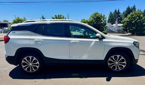 Summit White 2021 GMC Terrain SLT
