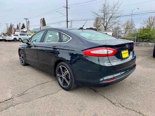 2014 Ford Fusion SE