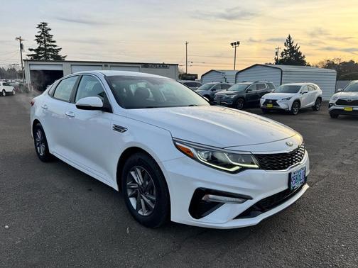 2020 Kia Optima LX