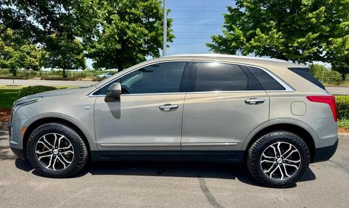 Bronze Dune Metallic 2019 Cadillac XT5 Premium Luxury