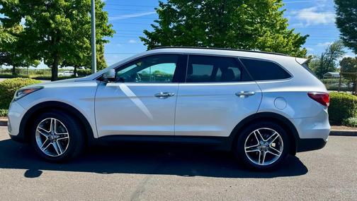 Circuit Silver 2017 Hyundai SANTA FE SE Ultimate