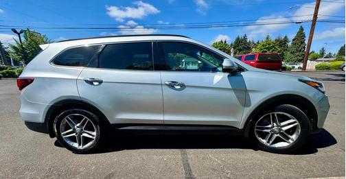 Circuit Silver 2017 Hyundai SANTA FE SE Ultimate