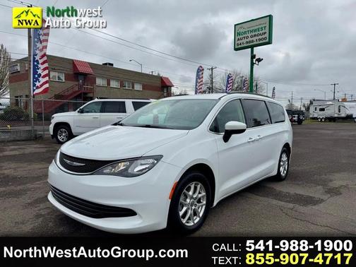 2020 Chrysler Voyager LXI