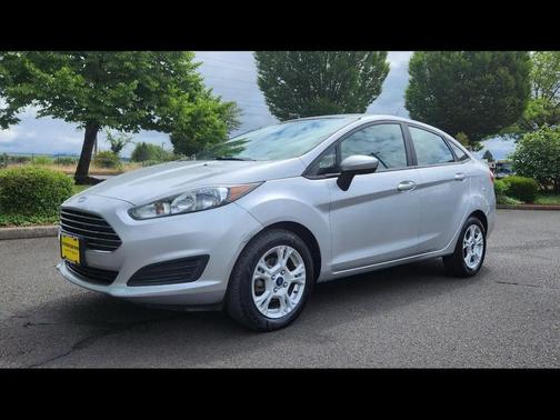 Ingot Silver Metallic 2016 Ford Fiesta SE