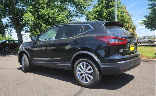 Magnetic Black Pearl 2021 Nissan Rogue Sport S