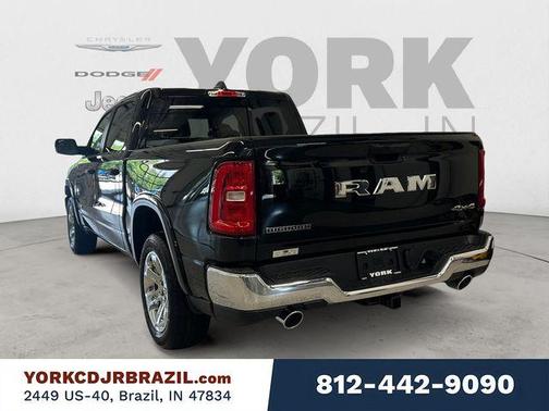 Diamond Black Crystal Pearlcoat 2026 RAM 1500 Big Horn/Lone Star