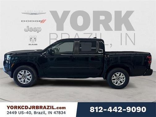2023 Nissan Frontier SV