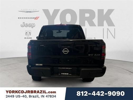 2023 Nissan Frontier SV