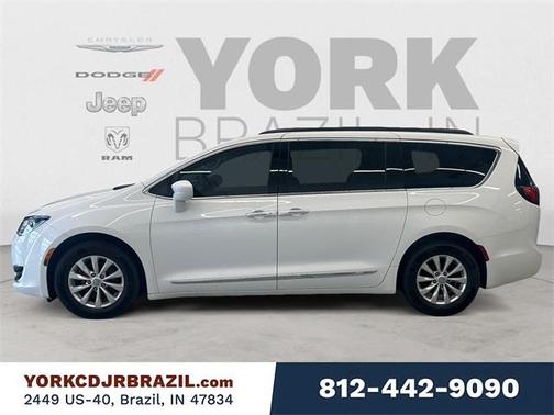2017 Chrysler Pacifica Touring-L