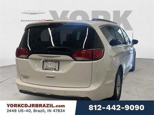 2017 Chrysler Pacifica Touring-L