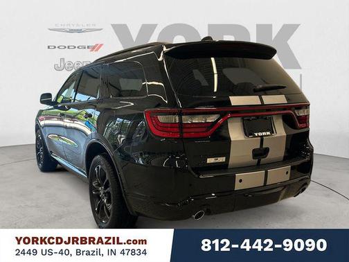 DB Black Crystal Clearcoat 2026 Dodge Durango GT Plus
