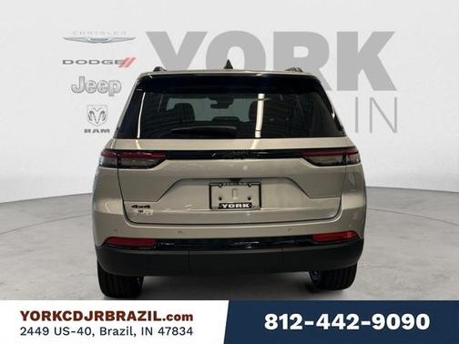 2025 Jeep Grand Cherokee Laredo