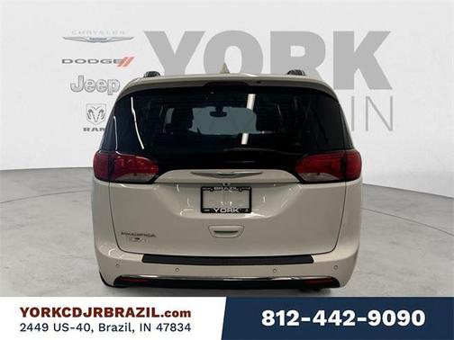 2020 Chrysler Pacifica Touring-L