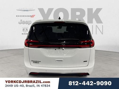 2026 Chrysler Pacifica L