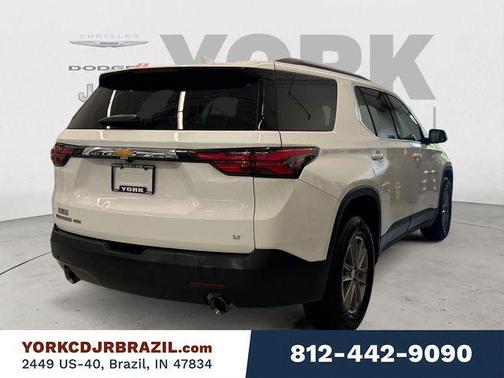 Summit White 2023 Chevrolet Traverse LT Cloth