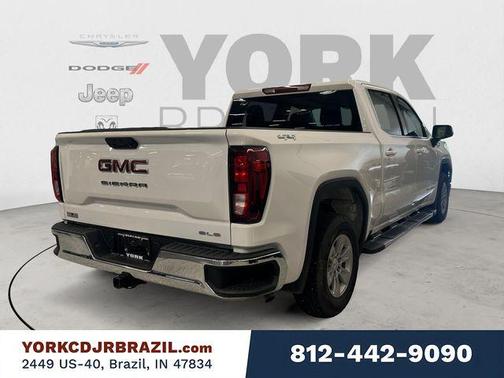 Summit White 2025 GMC Sierra 1500 SLE