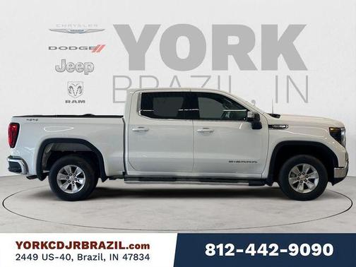 Summit White 2025 GMC Sierra 1500 SLE