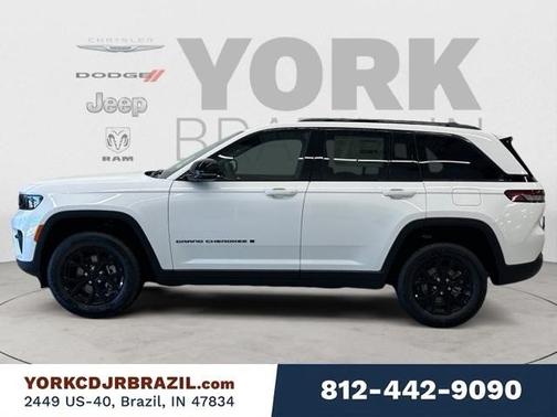 2025 Jeep Grand Cherokee Laredo