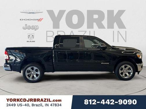 Diamond Black Crystal Pearlcoat 2022 RAM 1500 Big Horn/Lone Star