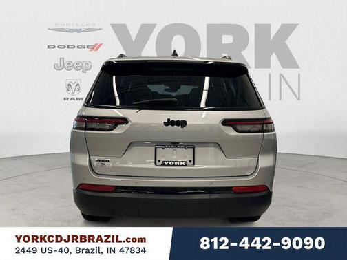 Silver Zynith 2024 Jeep Grand Cherokee L Altitude