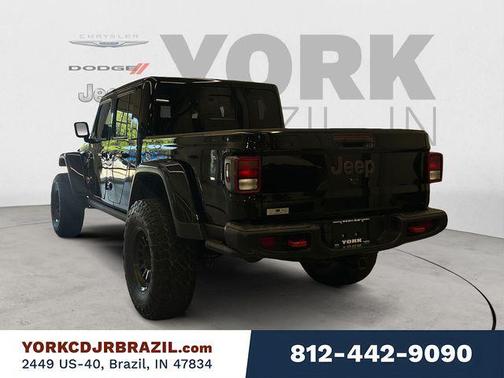 Black Clearcoat 2023 Jeep Gladiator Rubicon