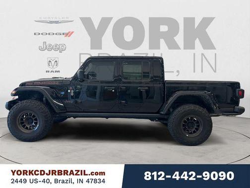 Black Clearcoat 2023 Jeep Gladiator Rubicon