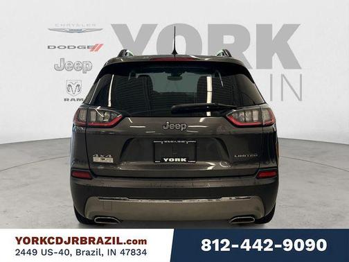 Granite Crystal Metallic Clearcoat 2022 Jeep Cherokee Limited