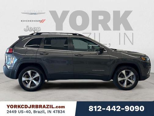Granite Crystal Metallic Clearcoat 2022 Jeep Cherokee Limited