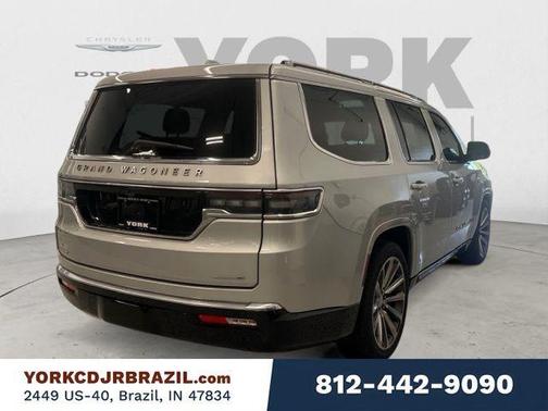 Silver Zynith 2022 Jeep Grand Wagoneer Series II 4x4