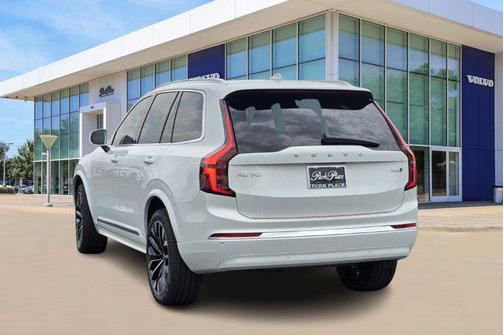 2025 Volvo XC90 B6 Plus 7-Seater