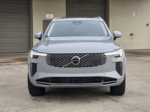 2026 Volvo XC90 B5 Core