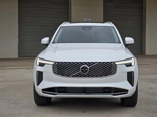 2026 Volvo XC90 Plug-In Hybrid T8 Plus 7-Seater