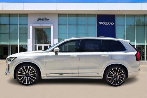 2025 Volvo XC90 B6 Ultra