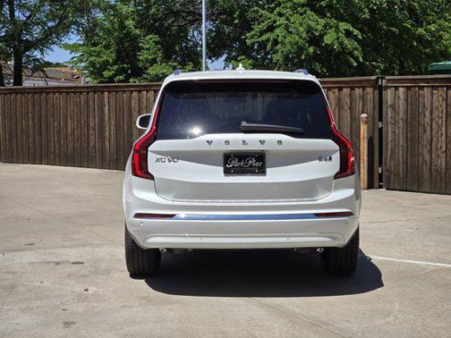 2025 Volvo XC90 B6 Ultra