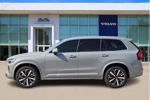 2025 Volvo XC90 B5 Core