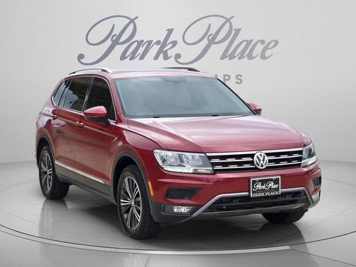 Cardinal Red Metallic 2019 Volkswagen Tiguan 2.0T SEL