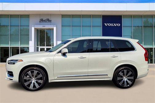 2025 Volvo XC90 Plug-In Hybrid T8 Plus 7-Seater