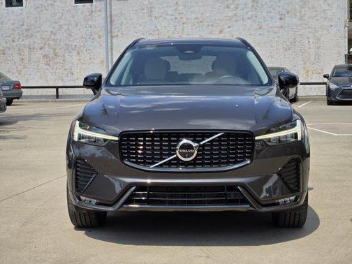 2025 Volvo XC60 Plus