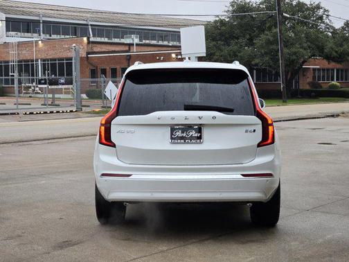 2026 Volvo XC90 B6 Ultra 7-Seater