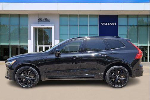 2024 Volvo XC60 Recharge Plug-In Hybrid T8 Ultimate Black Edition
