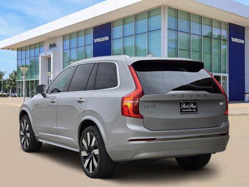 2023 Volvo XC90 Recharge Plug-In Hybrid T8 Ultimate 6-Seater