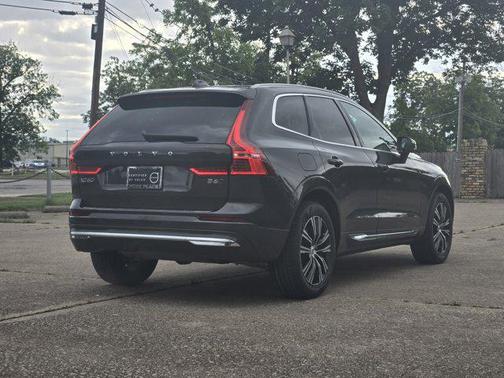 2022 Volvo XC60 B6 Inscription