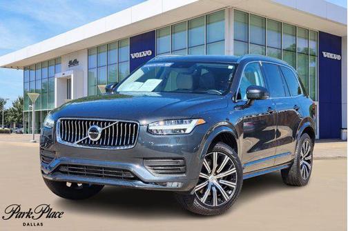 2022 Volvo XC90 T5 Momentum