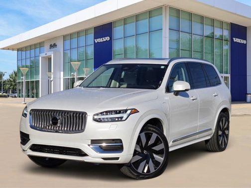 2023 Volvo XC90 Recharge Plug-In Hybrid T8 Core Bright Theme