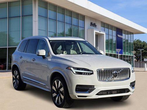 2023 Volvo XC90 Recharge Plug-In Hybrid T8 Core Bright Theme