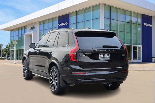 2026 Volvo XC90 B6 Ultra Dark Theme 7-Seater